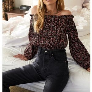 Free People Pretty Petal Bodysuit. Worn once. Great condition just to big!